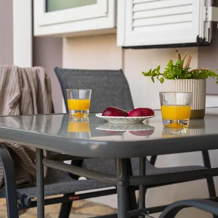 Milos Apartman Kalamáki