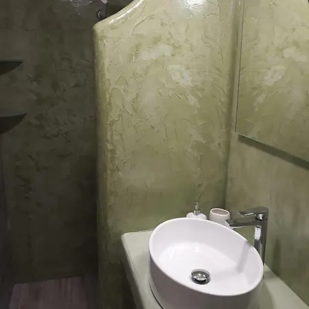 Milos Apartman *
